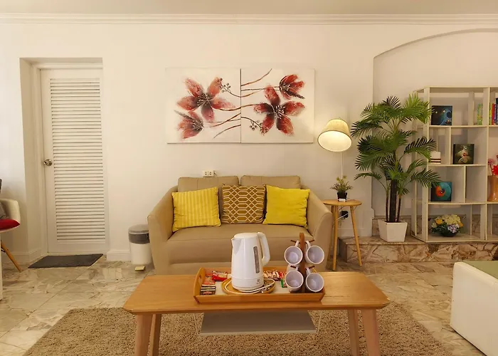 Danita's * Bangkok