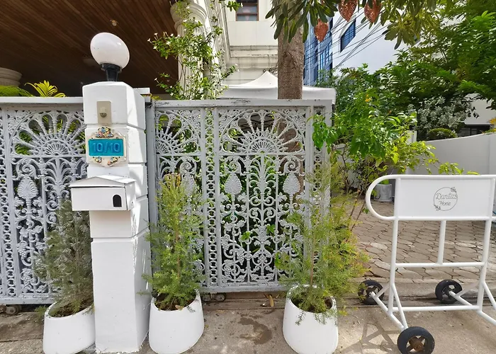 Danita's * Bangkok